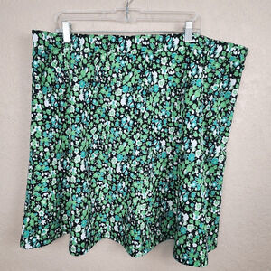 Ellos Green and White Abstract Floral on Black Pull On Skirt 1X (22/24) 6928